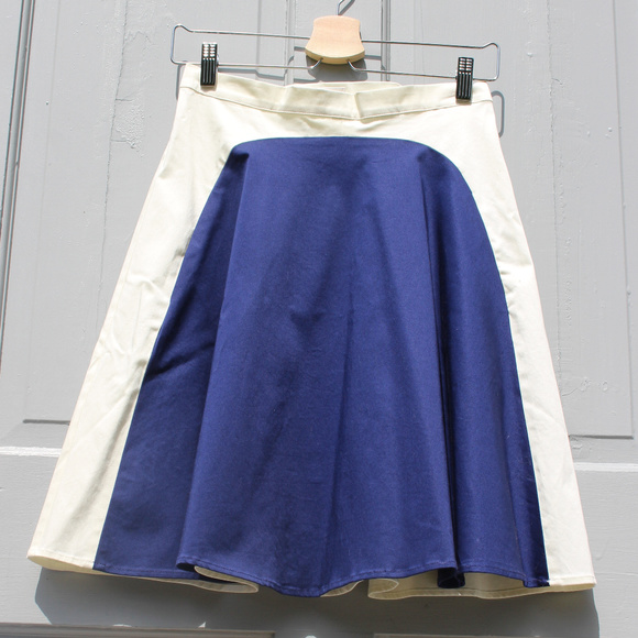 Like New Danish Brand Navy and White Skirt Size S - Picture 4 of 8